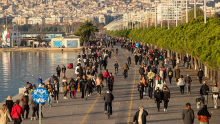 Σοκάρει έρευνα της Eurostat: Πόσοι Έλληνες θα έχουν μείνει το 2100