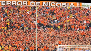 «Γερό» πρόστιμο στον ΑΠΟΕΛ για το πανό κόντρα στον Ολυμπιακό