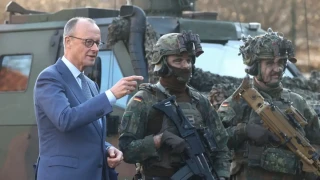 Γερμανία: Κύρια απειλή μας είναι η Ρωσία – Στόχος μας 260.000 εν ενεργεία στρατιώτες και 200.000 έφεδροι