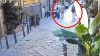 Νάπολη: 30χρονη σκοτώθηκε από αγαλματίδιο που πέταξε 13χρονος!