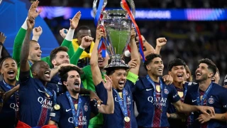 Η απονομή του Champions League στην Παρί και η γκάφα του Τσέφεριν