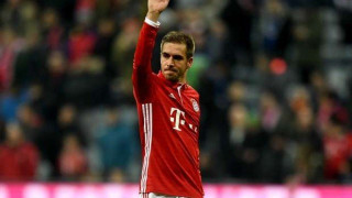 Για          αυτό κρεμάει τα παπούτσια του ο Φίλιπ Λαμ