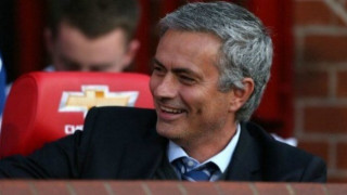 «Ψήνεται» ήδη η                           ανανέωση Μουρίνιο