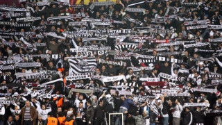 Ξεσάλωσαν οι οπαδοί της Μπεσίκτας με Ολυμπιακό λόγω... ΠΑΟΚ (pics)