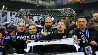 «Αποχαιρετισμός»                        με ψηλά το κεφάλι