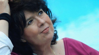 Στο νοσοκομείο η Αρλέτα σε               κρίσιμη κατάσταση