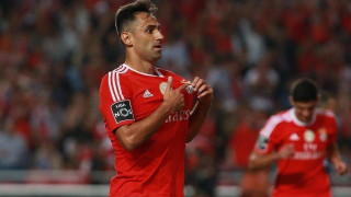 Πληρώνουν                 τα               αμφίσκορα