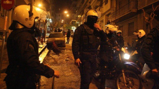 ΕΚΤΑΚΤΟ: Συγκέντρωση αντιεξουσιαστών στο κέντρο της Θεσσαλονίκης