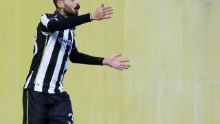 Η πελατειακή σχέση του Αθανασιάδη  με  τον  Πανιώνιο