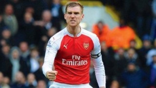 Τον Μερτεσάκερ δεν θα τον «τρολάρεις»… τον Μερτεσάκερ! (vid)