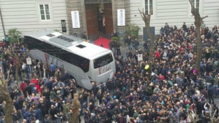 Ξυπνητήρι αλά Νάπολι για τους παίκτες της Ρεάλ! (vid)