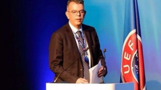 Απολύθηκε από την                        ΕΠΟ ο Παυσανίας Παπανικολάου!