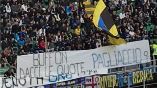 Επίθεση οπαδών της Ίντερ στον                           Μπουφόν (pics)