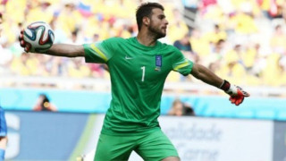 Πρόβλημα με                               Καρνέζη εν όψει Εθνικής