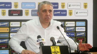 Μοιράζει τον        εσωτερικό κανονισμό ο Κωστένογλου