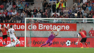 Νωθρός, αργός και πλέον… αουτσάιντερ (video)