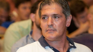 Συνεδριάζουν  ανερυθρίαστα;