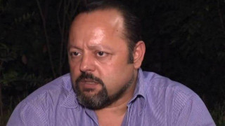 Κλειδαμπαρωμένο το σπίτι του Αρτέμη Σώρρα στην Πάτρα (ΒΙΝΤΕΟ)