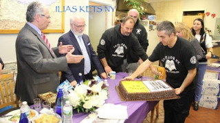 Η έκπληξη με την τούρτα στον Ιβάν Σαββίδη        (vid)