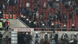 Η ΕΛΑΣ ταυτοποιεί δέκα άτομα από τα επεισόδια στο «Καραϊσκάκη»