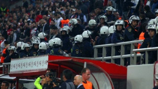 Οι        κάμερες       και            ο          λύκος!