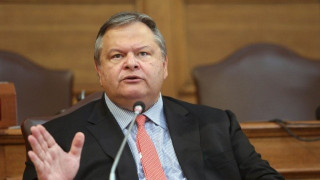 «Μύθοι & αλήθειες για το δημόσιο χρέος»: Το νέο βιβλίο του Βενιζέλου