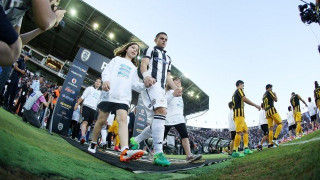 Βγήκαν στον αγωνιστικό χώρο,  αλλά μετά... εξαφανίστηκαν