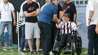 Συγκλονιστικές στιγμές με Γκέραρντ που επέστρεψε στο Γεντί Κουλέ (vid)