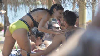 Ο Καπίνο έχει πολύ ωραίο γούστο!                 (pics)