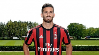 Και επίσημα στη Μίλαν ο Ματέο             Μουσάκιο