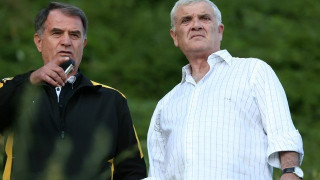 Ο   Ντούσκο   τη  σημάδεψε   και   την κράτησε όρθια