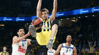 Εύκολα                στον         τελικό η Φενέρ!