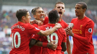 Μια από τις χειρότερες φανέλες στην ιστορία της Λίβερπουλ (pics)