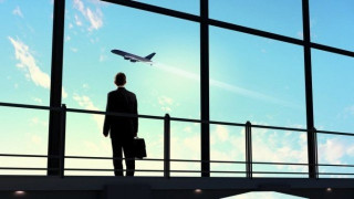 «Αυτό που κάνουν οι νέοι που φεύγουν από την Ελλάδα είναι προδοσία»!