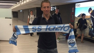 Και                     επίσημα παίκτης της Λάτσιο o Λούκας