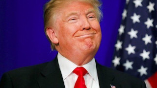 Απίστευτο: Ο Τραμπ                                κυνηγά πηλίκιο (vid)