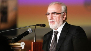 Οι ευχές του Ιβάν                                  στον Μίκη Θεοδωράκη