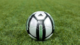 Πρωτάθλημα με «εθελοντές»         και δανεικές μπάλες των 5 ευρώ