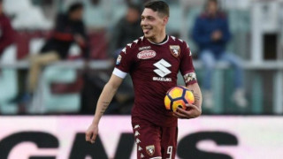 Ψάχνει το                 «μπαμ» με Μπελότι η Μίλαν