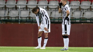 Είναι            αργά          για              δάκρυα