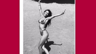 Η Ελένη Φουρέιρα  στην παραλία με μικροσκοπικό μπικίνι! (pics)