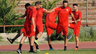 Επαρκές      το    ρόστερ   ως    τον     Ιανουάριο