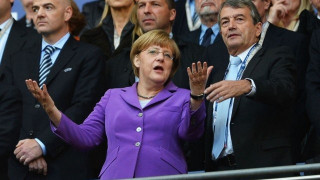 «Βάζει χέρι» η Μέρκελ σε FIFA, UEFA για τις μεταγραφές