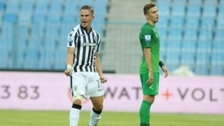 «Είμαστε κι εμείς εδώ»        φώναξαν οι Ελληνες...