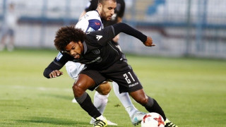 Χοντρό ξενέρωμα                   με όσκαρ αστοχίας