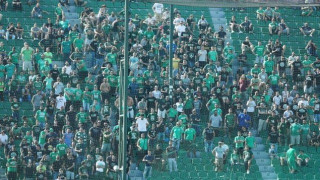«Αλαφούζο κανείς δεν                       παίζει στις πλάτες μας»