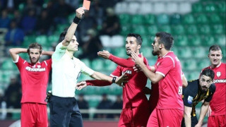 Ρεκόρ    κόκκινων              καρτών στην 7η αγωνιστική