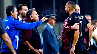 «Καμπάνες» σε                                    Μπάτσι και Κούγια!