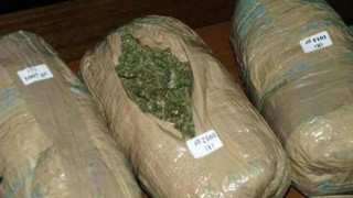 Ανήλικος ο διακινητής χασίς, ανήλικοι και οι αγοραστές!