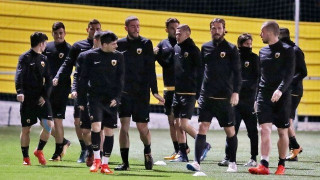 Με 3-5-2 και δίδυμο Λιβάγια, Αραούχο η ΑΕΚ στο ντέρμπι